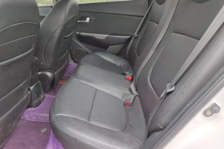 Used Kia K2 2015 Sedan 1.4L MT GLS