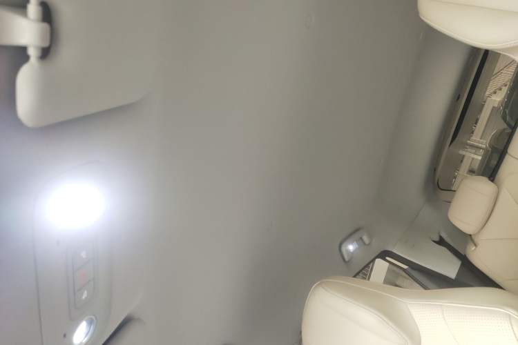 Used Wuling Bingo S 2025 Model 325km Flagship Edition Headliner