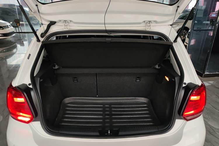 Used Volkswagen Polo 2018 1.5L Automatic Enjoyment Model