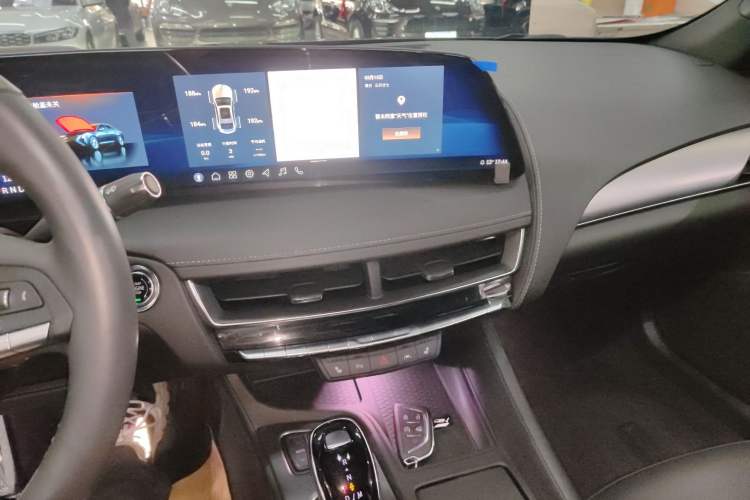 Used Cadillac CT5 2024 28T Luxury Pro Trim