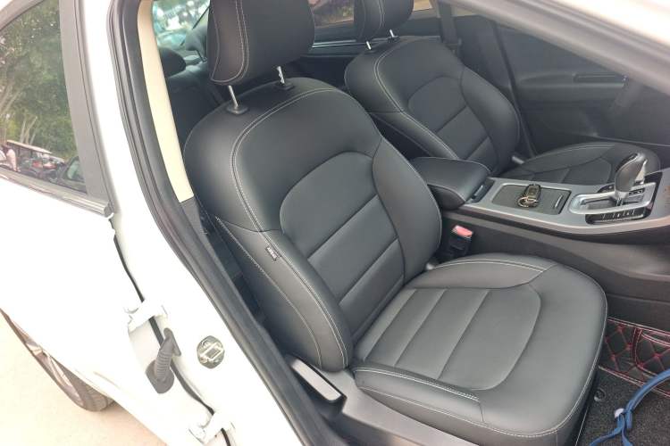 Used Geely Auto Emgrand GL 2018 1.8L DCT Elite Smart Connectivity Version Right Front Seat