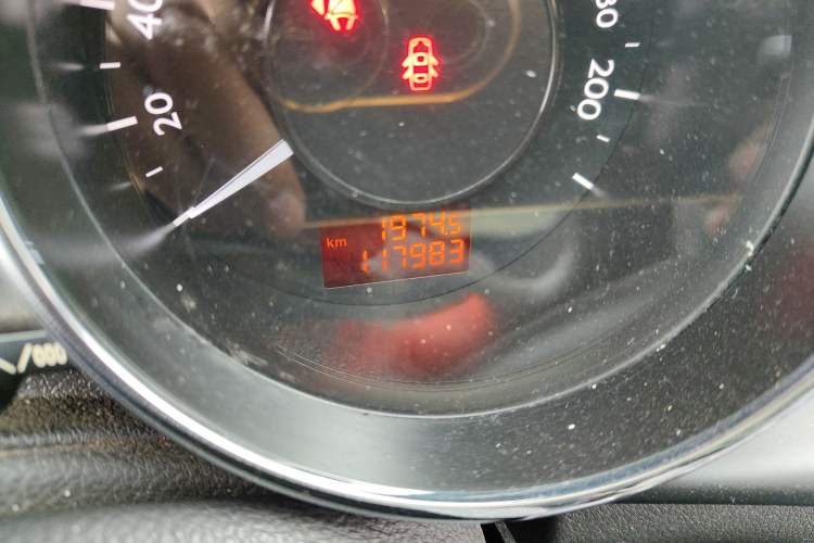 Used Peugeot 3008 2015 1.6THP Automatic Classic Edition