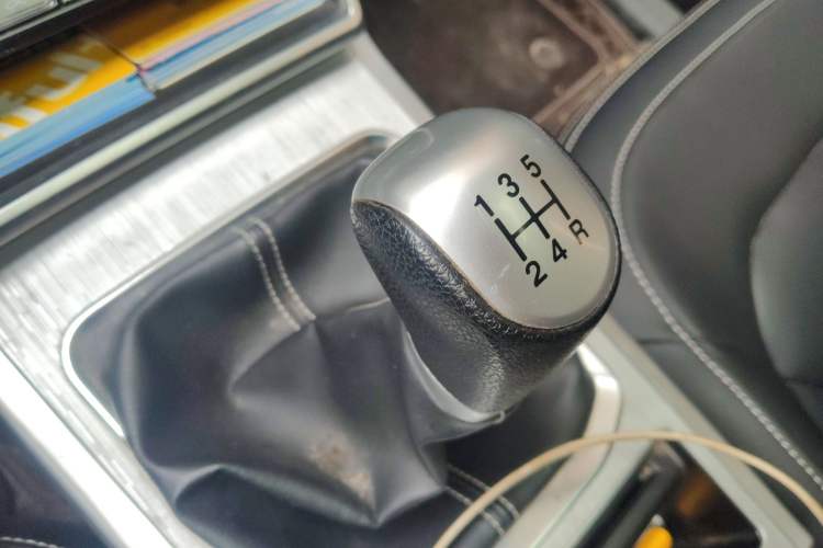 Used Bestune X40 2019 1.6L Manual Luxury Edition China VI
