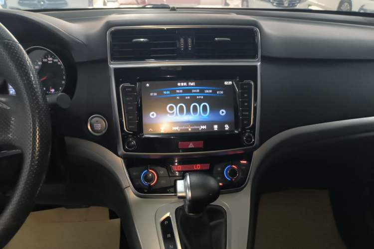 Used Haval M6 2019 1.5T DCT Two-Wheel Drive Value Edition China VI Standard
