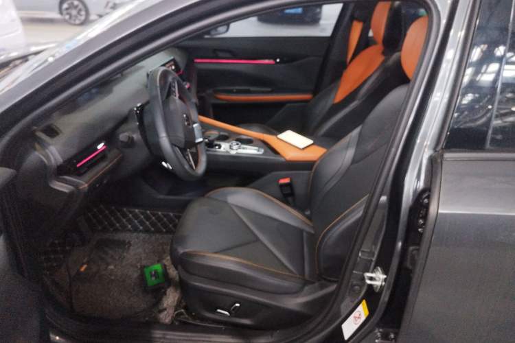 Used CHANGAN UNI-V 2022 1.5T Prestige Version