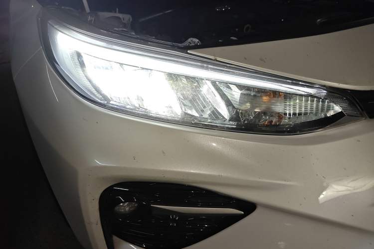 Used Toyota Wildlander 2024 2.0L CVT Two-Wheel Drive Leading Edition Right Front Headlight