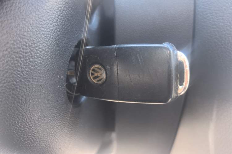 Used Volkswagen Sagitar 2016 230TSI 25th Anniversary Edition Vehicle Key