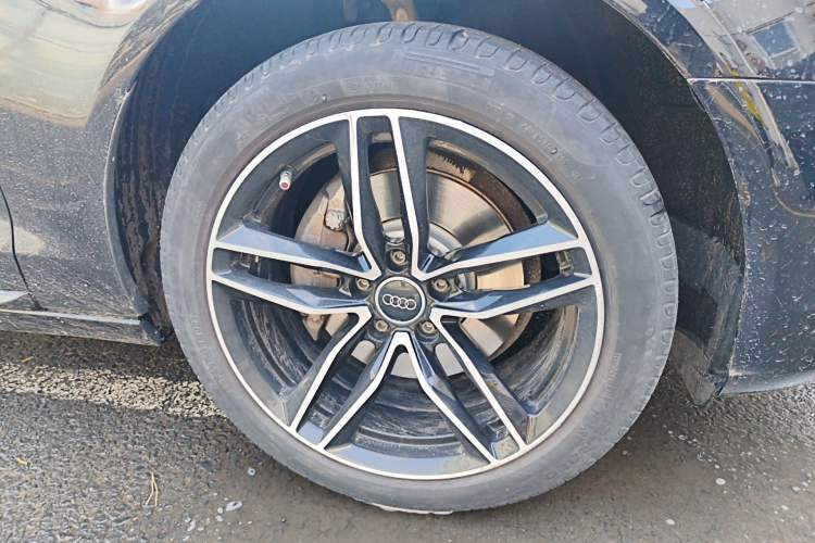 Used Audi A6L 2014 TFSI Comfort Model Right Front Wheel Hub
