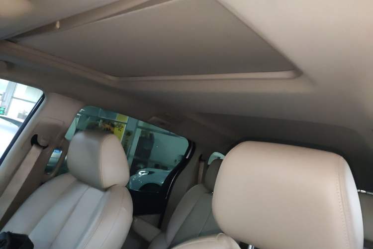 Used Buick GL8 2018 28T Luxury Model China VI Standard