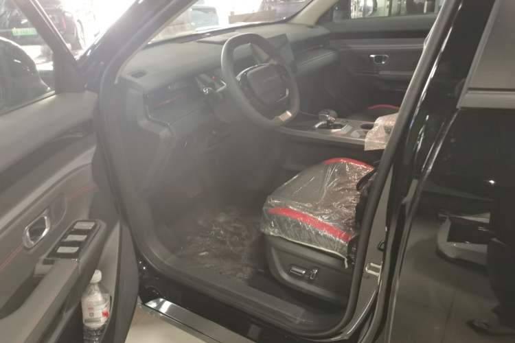 Used JETOUR Dashing 2026 Model—Youth Edition, 1.5T 6DCT Luxury Edition
