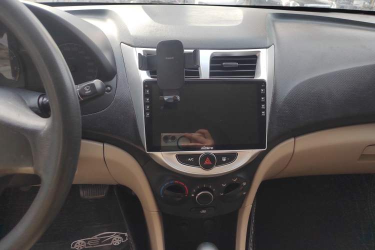 Used Hyundai Verna (older generation) 2014 1.4L Automatic Fashion GS Model