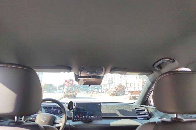 Used BYD Qin L 2025 DM-i Smart Drive 80KM Leading Model
