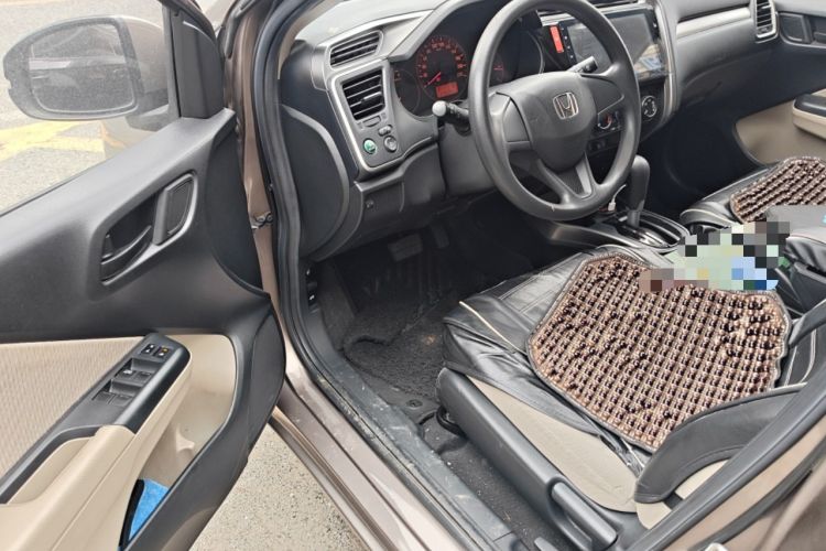 Used Honda Greiz 2016 1.5L CVT Classic Edition Driver Seat