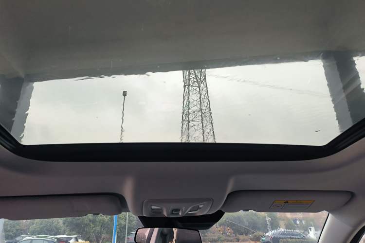 Used CHANGAN UNI-K 2023 2.0T All-Wheel-Drive Enjoyment Version Headliner