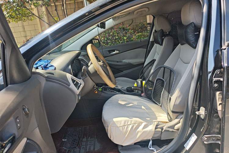 Used Chevrolet Cruze 2015 1.5L Automatic Fashion Navigation Edition
