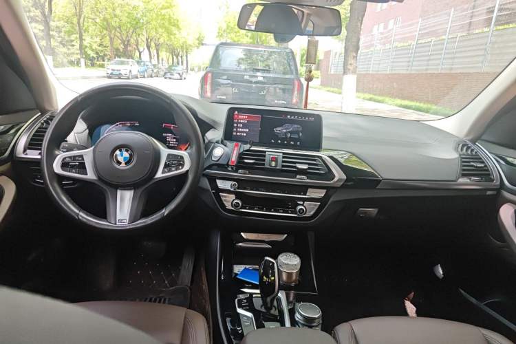 Used BMW X3 2020 xDrive25i M Sport Package Center Console