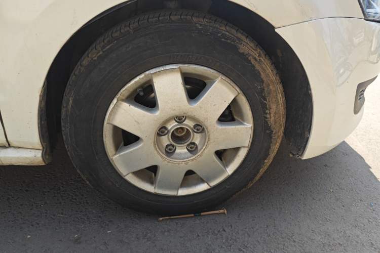 Used Volkswagen Polo 2013 1.4L Manual Fashion Edition
