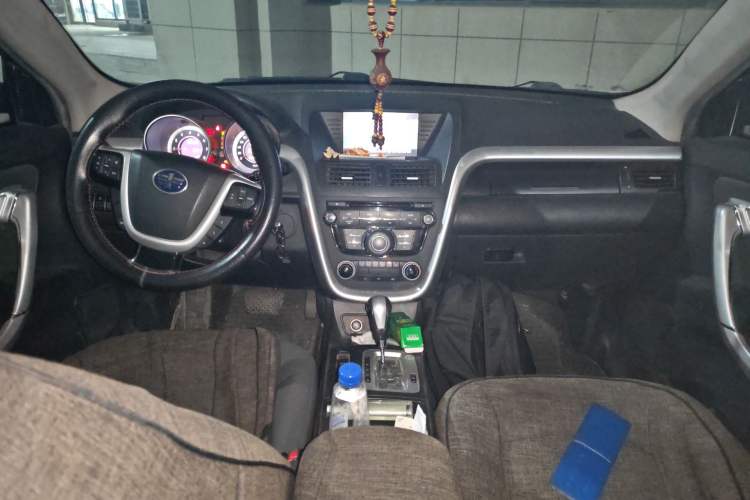 Used Bestune X80 2013 2.0L automatic comfort version
