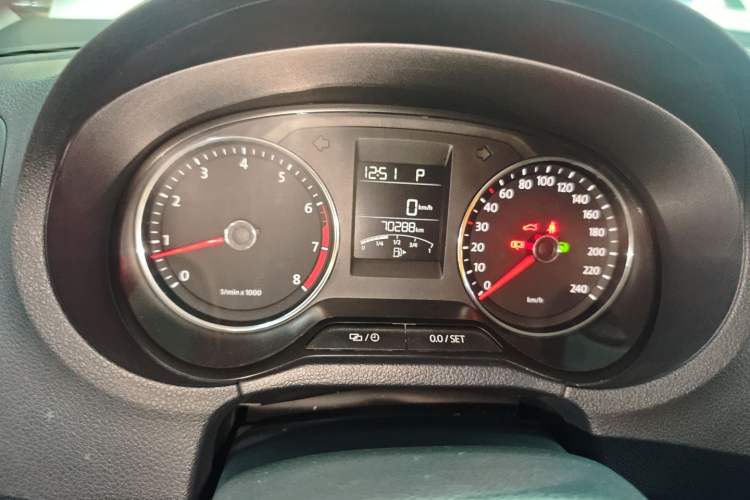 Used Volkswagen Polo 2014 1.6L Automatic Comfort Edition
