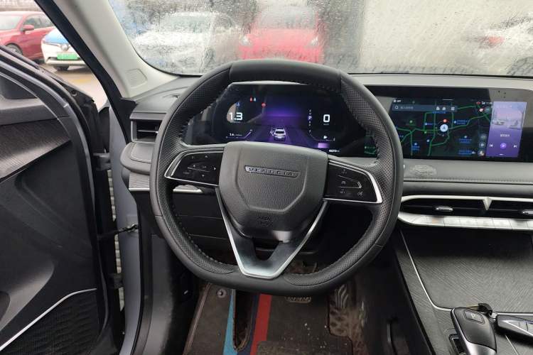 Used Venucia V 2023 260T Idol Edition Pro