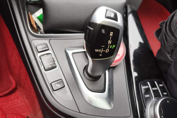 Used BMW 3 Series GT 2020 320i M Sport Package Gear Lever