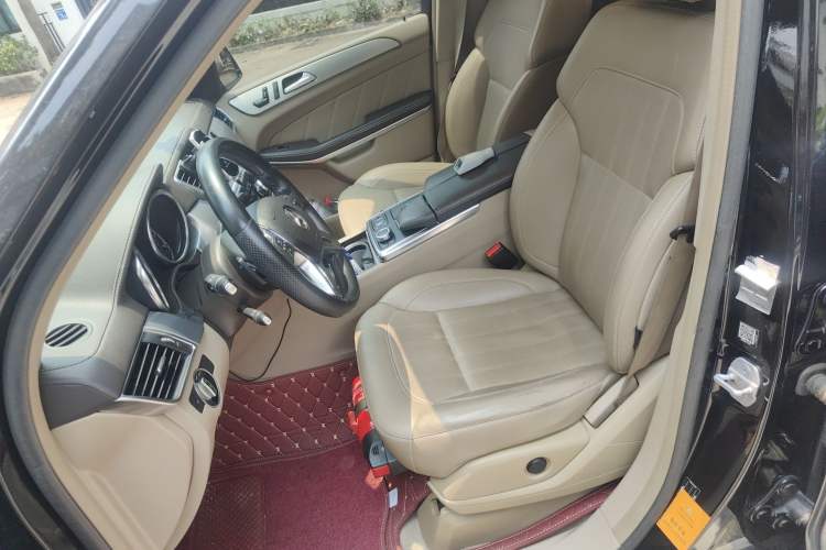 Used Mercedes-Benz GL-Class 2014 GL 400 4MATIC Dynamic Model Left Front Seat