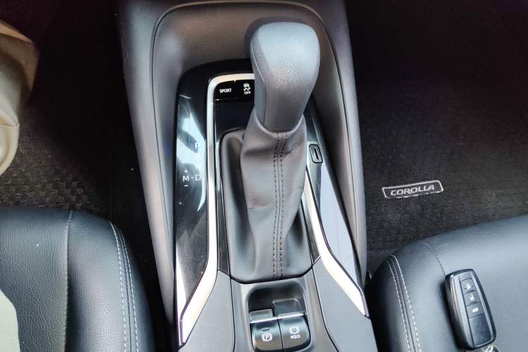 Used Toyota Corolla 2021 1.2T S-CVT Elite Edition Gear Lever
