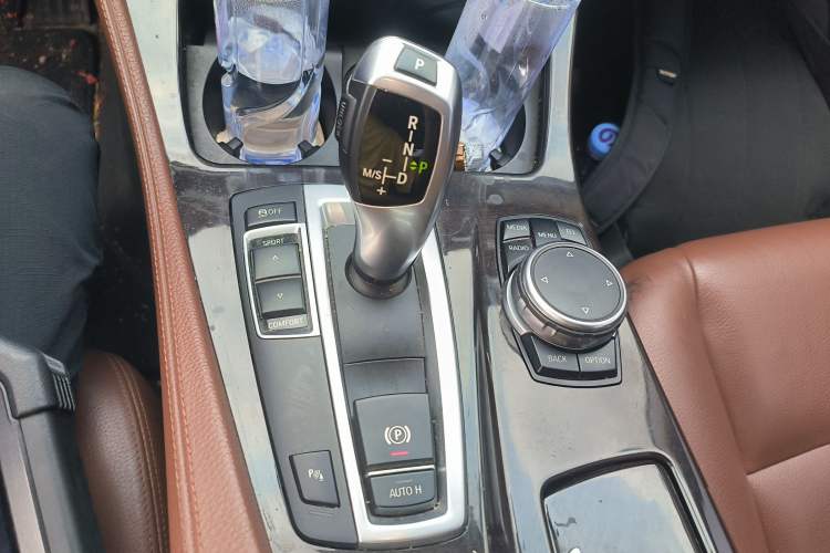 Used BMW 5 Series 2014 528Li Leading Model Gear Lever