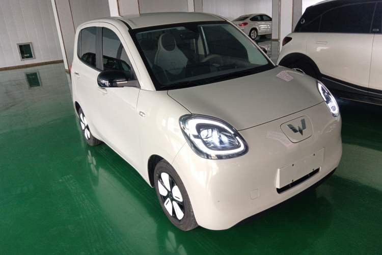 Used Wuling Hongguang MINIEV 2025 Four-Door Version Advanced Edition Front Right 45 Deg