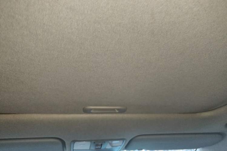 Used Hyundai Verna Ray 2014 1.4L Automatic GLX
