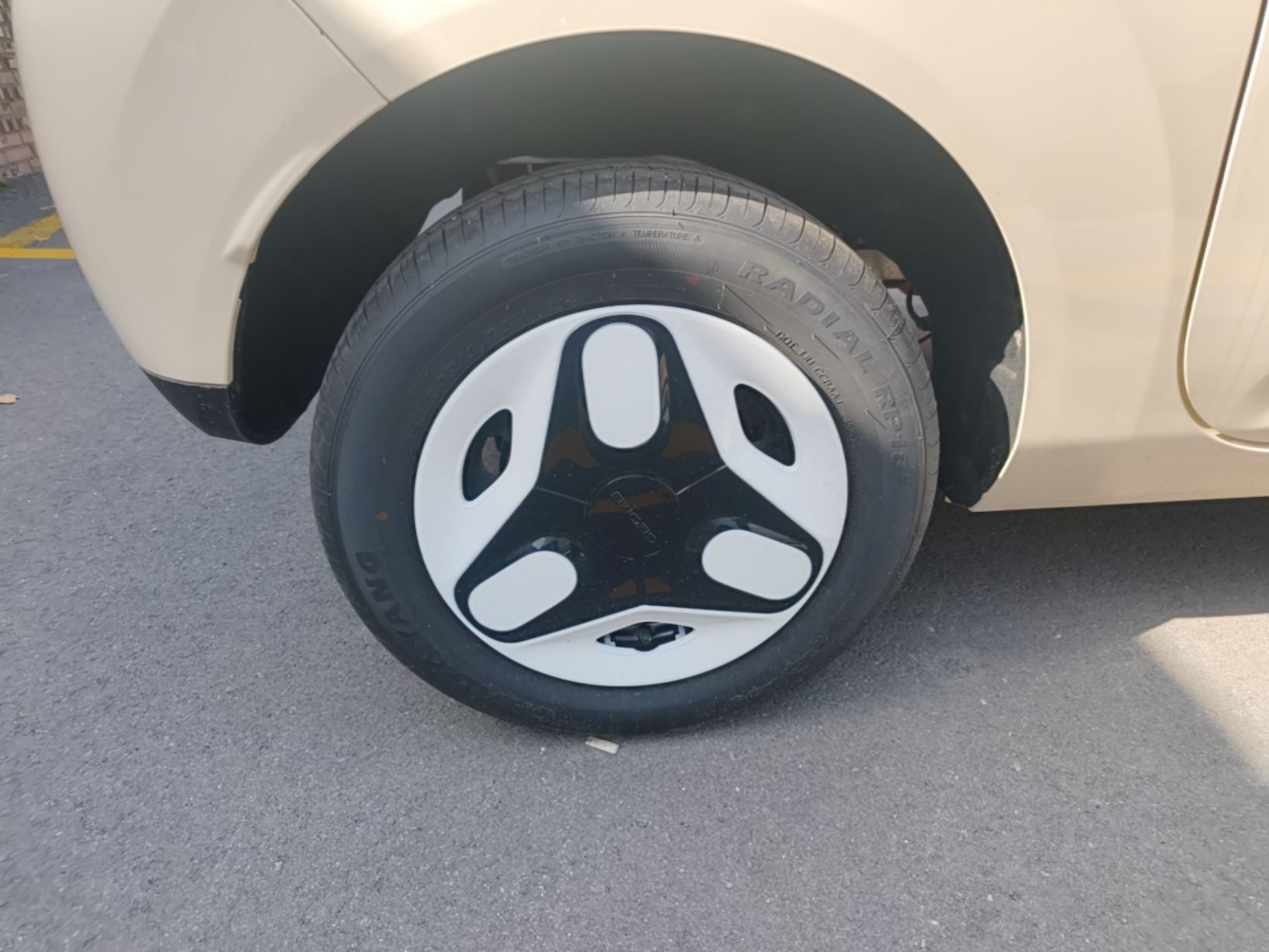 Geely Galaxy Panda 2025 210 km – Yuanqi Bear — снимка 11