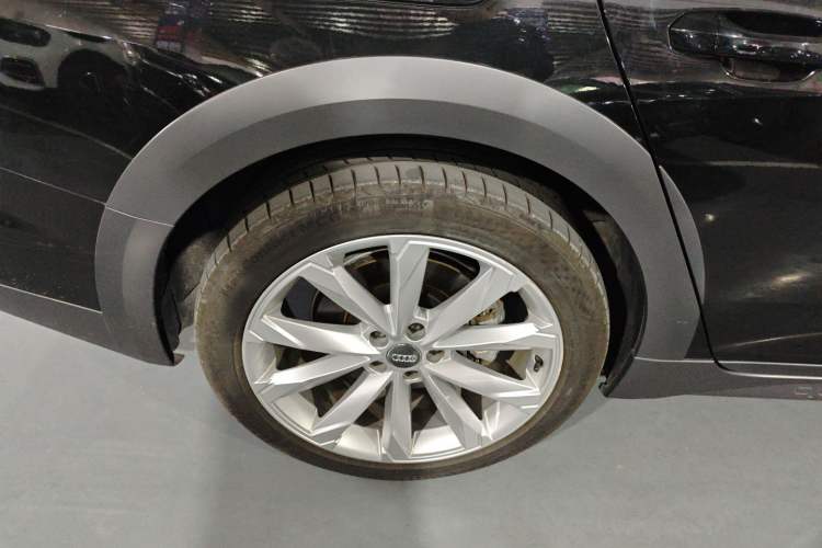 Used Audi A6 2020 allroad quattro Explorer 55 TFSI Prestige Off-Road Model