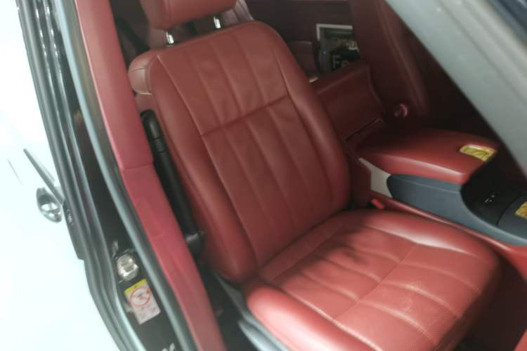 Used Volkswagen Caravelle 2017 2.0 TSI 4x4 Comfort Edition 7-Seater
