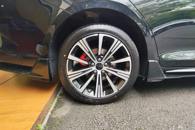 Used Geely Auto Preface 2025 Dongfang Yao 1.5TD Kunlun Edition
