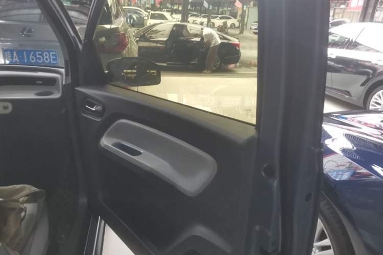 Used Wuling Hongguang MINIEV 2022 Macaron Premium Model – Lithium Iron Phosphate Right Front Door Interior