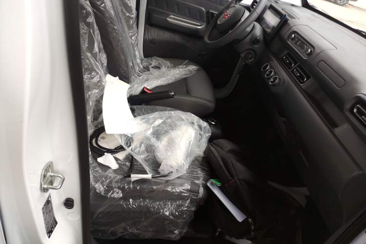 Used Wuling Zhiguang New Energy 2025 Standard Model