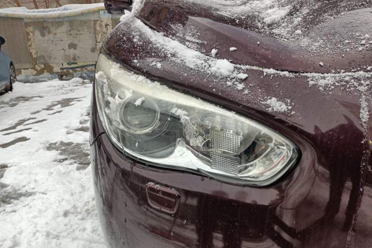 Used Infiniti QX60 2014 2.5 S/C Hybrid All-Wheel-Drive Versatile Edition Right Front Headlight