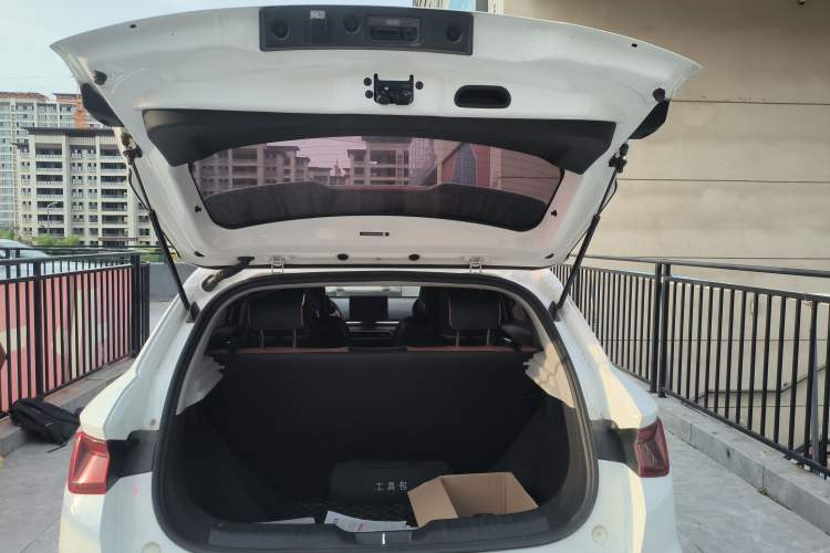 Used BYD e2 2021 Comfort Model Trunk