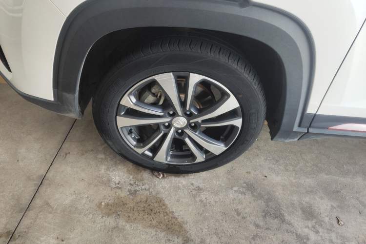 Used CHANGAN CS35PLUS 2021 Revised Version Blue Whale NE 1.4T DCT Luxury Edition Left Front Wheel Hub