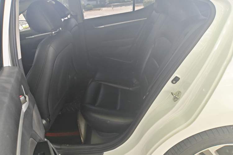 Used Hyundai Elantra (6th Generation / Lingdong) 2016 1.6L Automatic ZhiXuan – Elite Version
