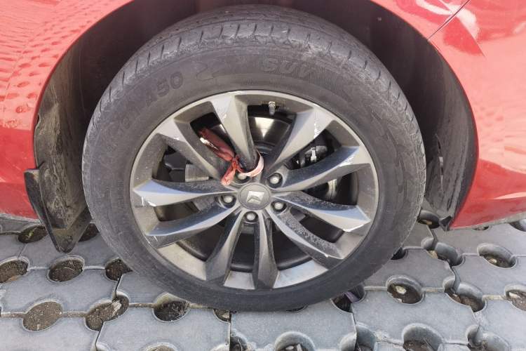 Used Baojun RC-6 2019 1.5T Manual 24-Hour Online Luxury Version Right Front Wheel Hub