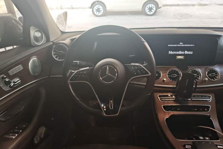 Used Mercedes-Benz E-Class 2023 Updated E 300 L Luxury Edition
