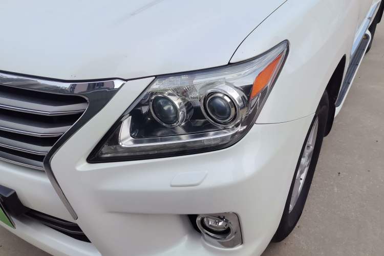 Used Lexus LX 2013 570