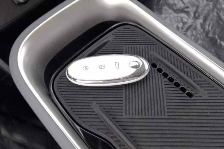 Used Dongfeng NAMMI 01 2026 Model Originality Edition 330Plus
