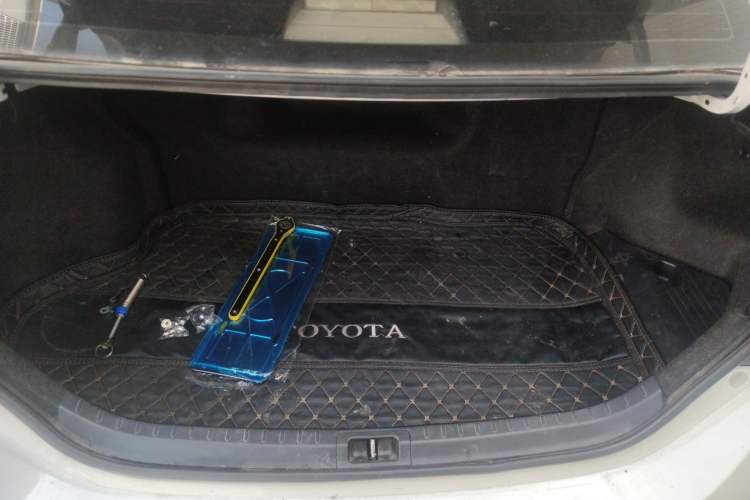 Used Toyota Levin 2017 Revised Dual-Engine 1.8H GS E-CVT Elite Sunroof Version China V Standard