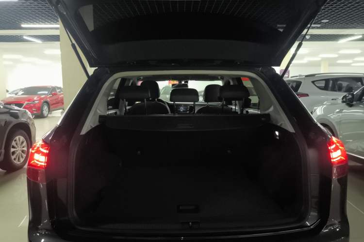 Used Volkswagen Tayron 2019 Teramont Edition 280TSI Two-Wheel Drive Luxury Model China VI Standard Trunk