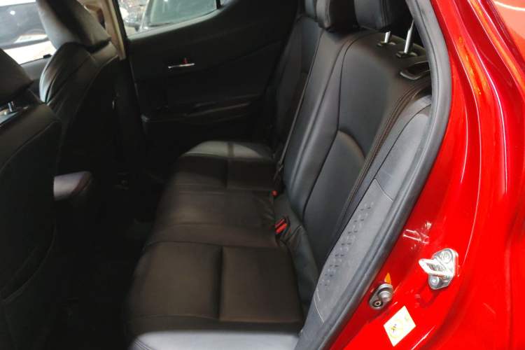 Used Toyota C-HR 2018 2.0L Leading Edition China VI Left Rear Seat