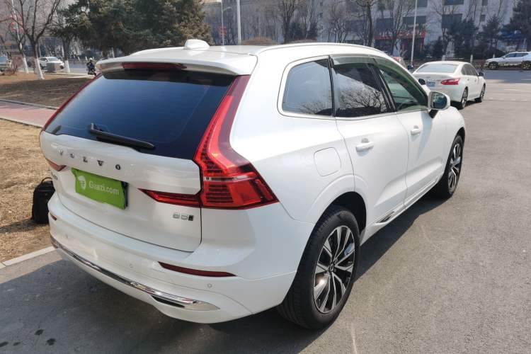 Used Volvo XC60 2023 B5 4x4 Smart Luxury Edition