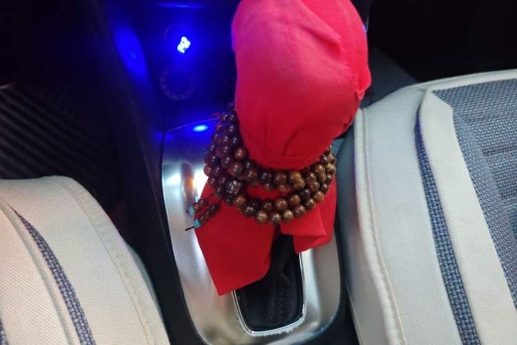 Used Buick Encore 2015 1.4T Automatic Two-Wheel Drive Urban Leading Model Gear Lever