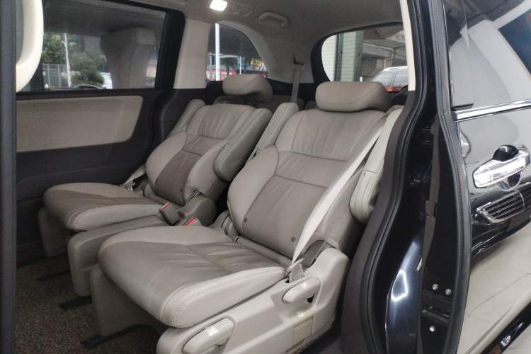 Used Honda Odyssey 2015 2.4L Luxury Edition
